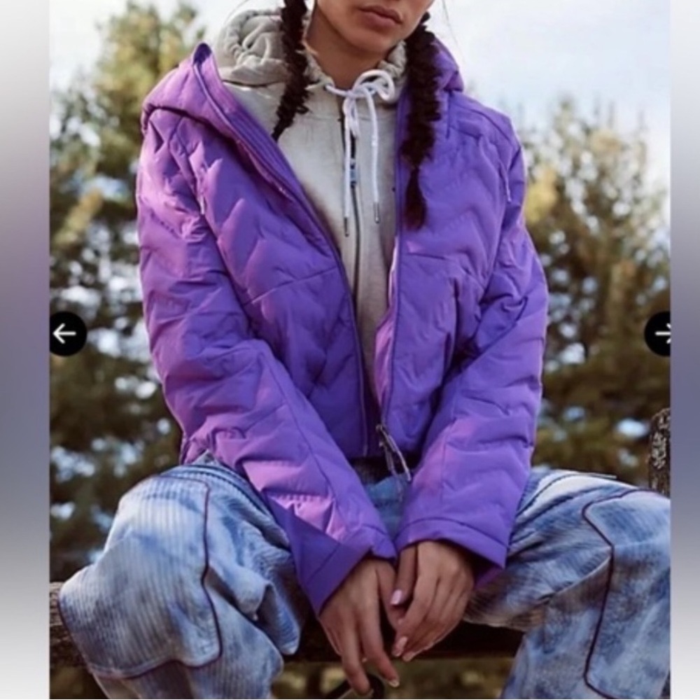 Catch live show for specials on Free People Movement puffers. Pippas & packables - Picture 14 of 17